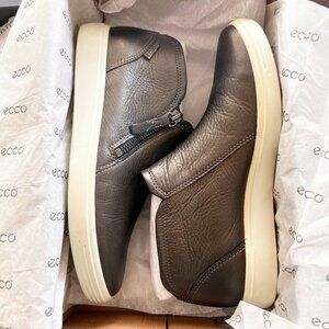 Ecco Soft 7 Low Ankle Leather Zip Bootie Black Stone Metallic Women's 6/EU 37